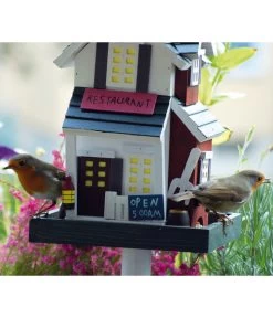 Dobar® Wildlife Vogelhaus Restaurant Inkl. Ständer, Rot/grün, Ca. B23/H100/T18 Cm 8 Dobar® Wildlife Vogelhaus Restaurant Inkl. Ständer, Rot/grün, Ca. B23/H100/T18 Cm -Gardena Store 6689608 WE MO 003 DobarWVWesternVogelhausRestaurant