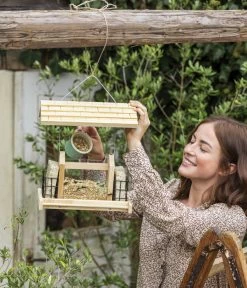 Dehner Natura Futterhaus Aosta, Ca. B28/H17,5/T19 Cm 8 Dehner Natura Futterhaus Aosta, Ca. B28/H17,5/T19 Cm -Gardena Store 6818769 WE MO 001 DehnerNaturaFutterhausAosta01