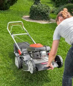 AL-KO Benzinrasenmäher Easy 5.10 SP-S 15 AL-KO Benzinrasenmäher Easy 5.10 SP-S -Gardena Store 6943054 WE DE 004 RasenmaeherEASY510SPS