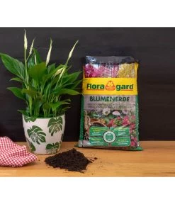 Floragard Blumenerde, 4 X 20 L 7 Floragard Blumenerde, 4 X 20 L -Gardena Store 6955801 WE MO 002 FloragardBlumenerde4x20l